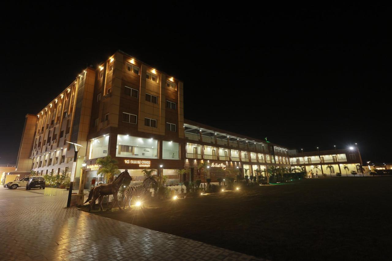 The Bodhi Palace Resort Exterior photo