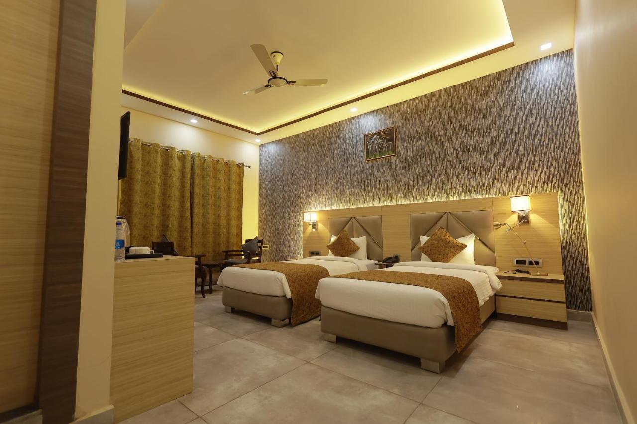 The Bodhi Palace Resort Exterior photo