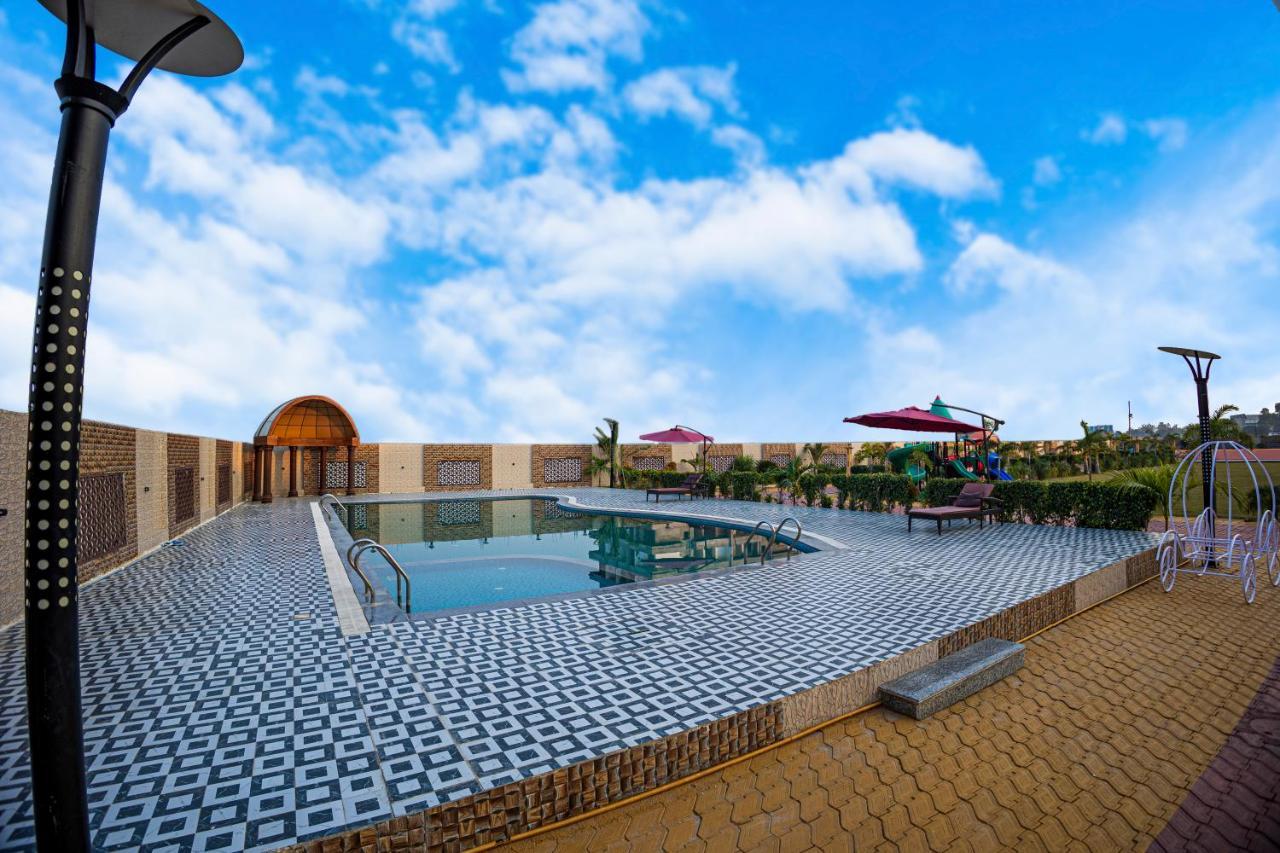 The Bodhi Palace Resort Exterior photo